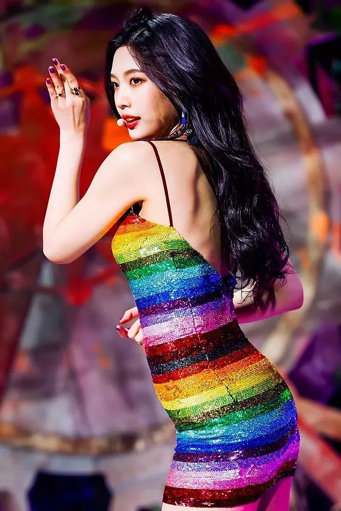 泫雅朴秀荣裴珠泫,泫雅腿围