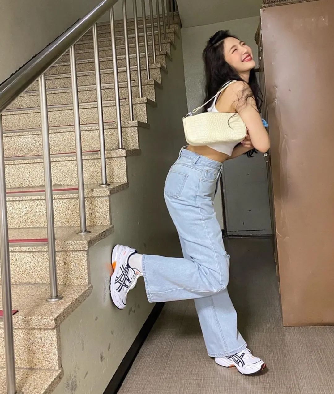 泫雅朴秀荣裴珠泫,泫雅腿围