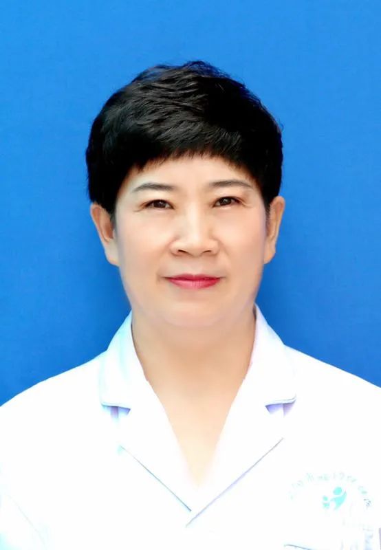 惊呆了，血顺着腿向下流......