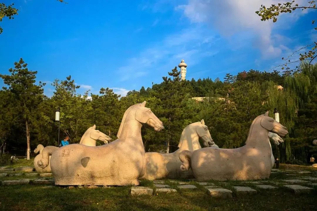 走出《大秦赋》!明天跟着9号线去西安临潼度假区邂逅炫“彩”之旅