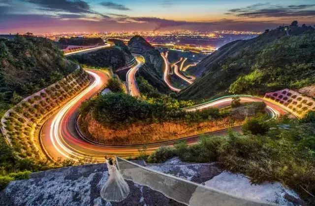 走出《大秦赋》!明天跟着9号线去西安临潼度假区邂逅炫“彩”之旅