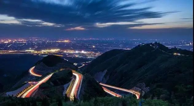 走出《大秦赋》!明天跟着9号线去西安临潼度假区邂逅炫“彩”之旅