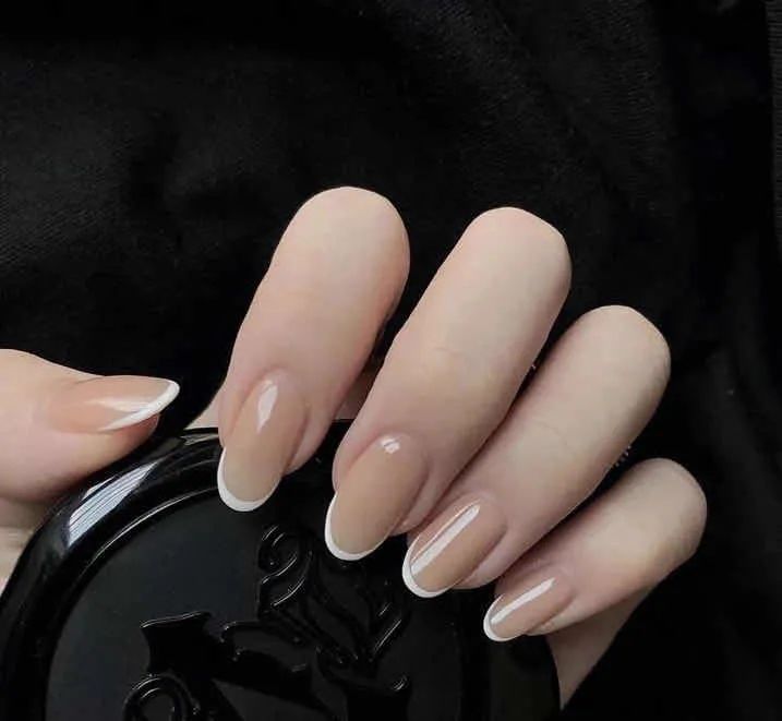 简单款美甲显手白高贵冬天,这100款秋冬美甲也太好看了吧