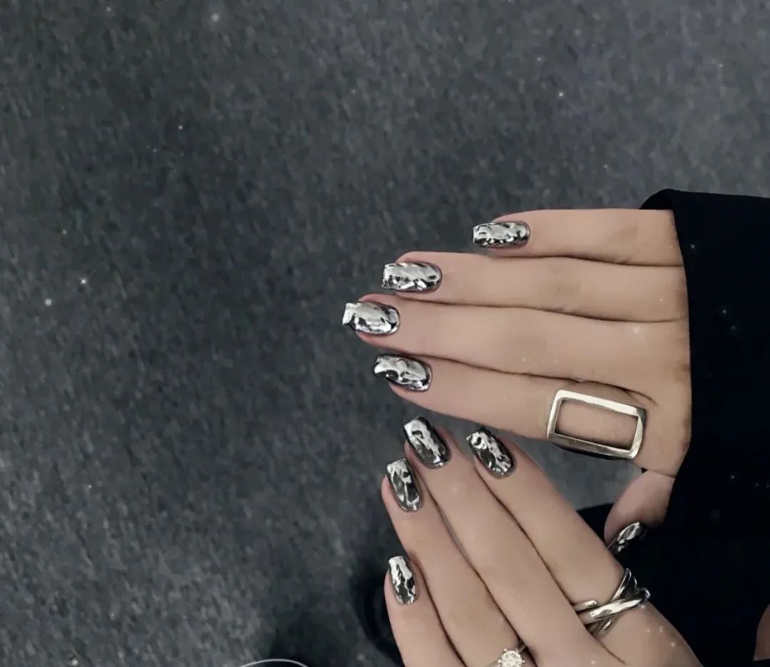 简单款美甲显手白高贵冬天,这100款秋冬美甲也太好看了吧