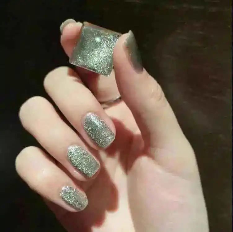 简单款美甲显手白高贵冬天,这100款秋冬美甲也太好看了吧