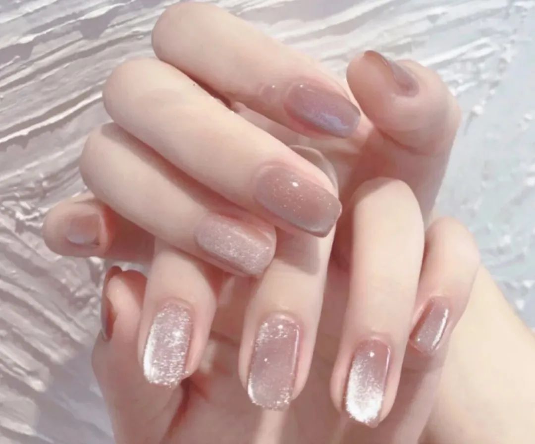 简单款美甲显手白高贵冬天,这100款秋冬美甲也太好看了吧