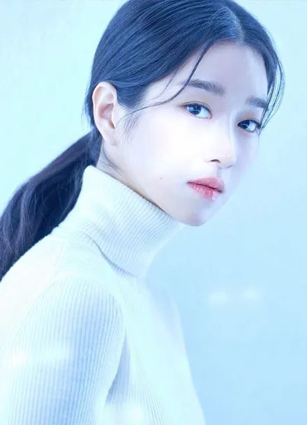 钻石美貌，欧化了TiffanyYoung真像韩艺瑟和徐睿知的合体