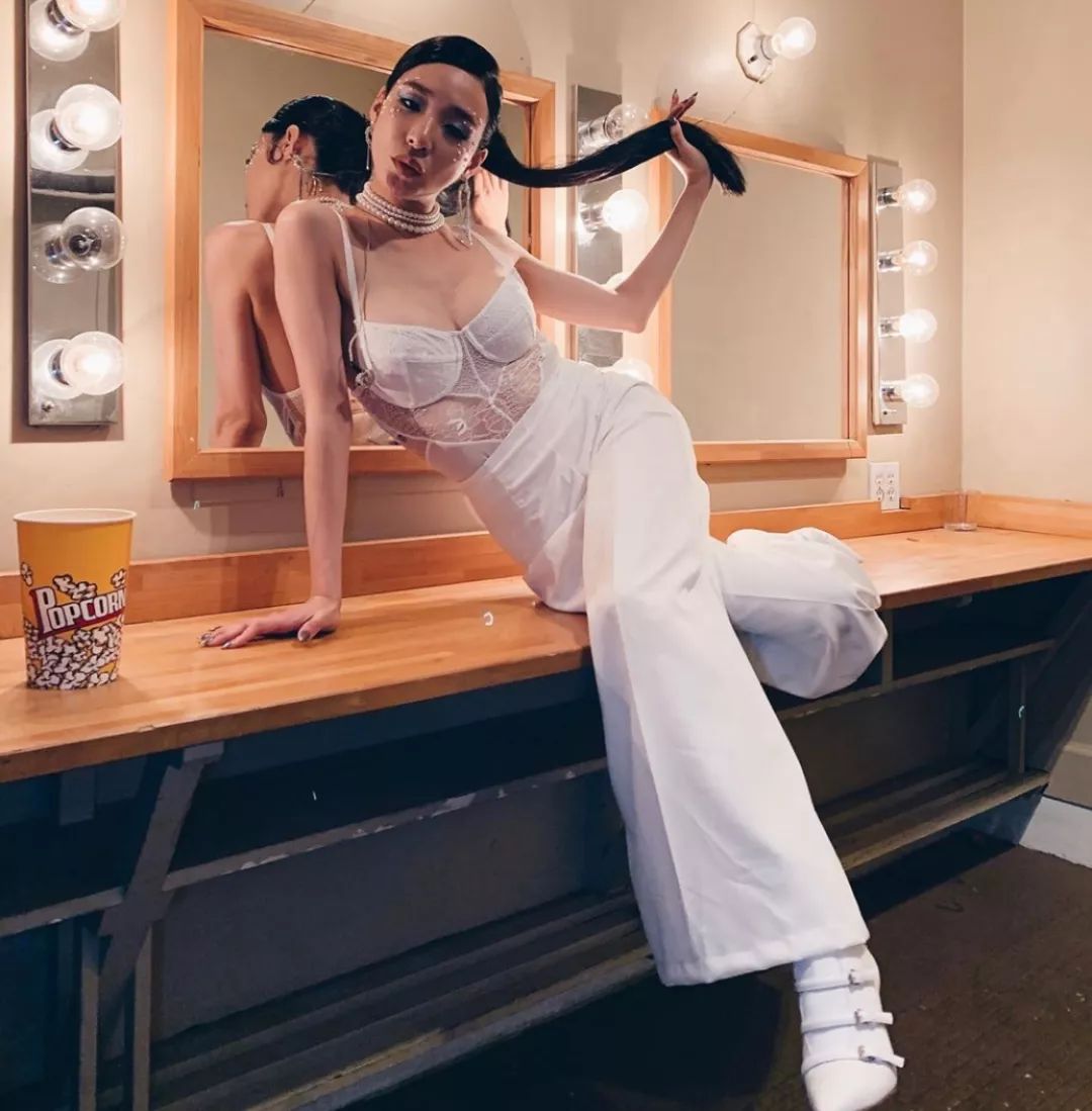 钻石美貌，欧化了TiffanyYoung真像韩艺瑟和徐睿知的合体