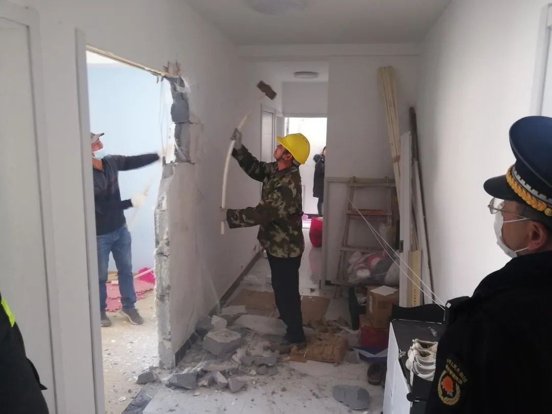 合庆镇生活日记——「城市治理」合庆城管：联勤联动见实效，快速处置整群租