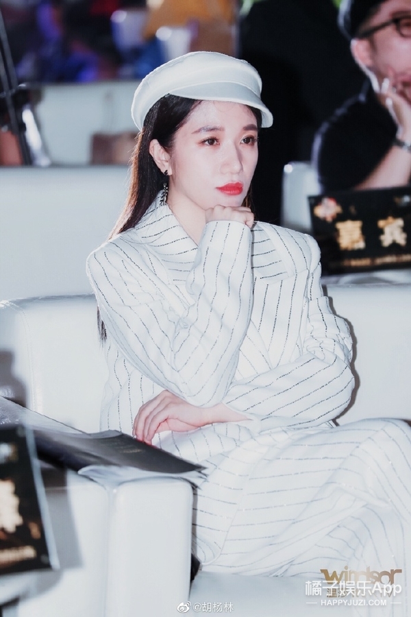 胡杨林第一次唱香水有毒,胡杨林唱香水有毒之前有唱过歌吗