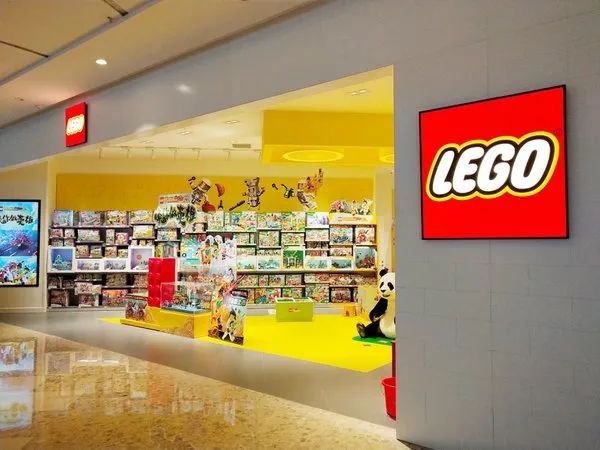 2020消费领域8个关键词:抗疫、投资中国、开店、产品中国化、植物肉、咖啡茶饮、IPO、CSR