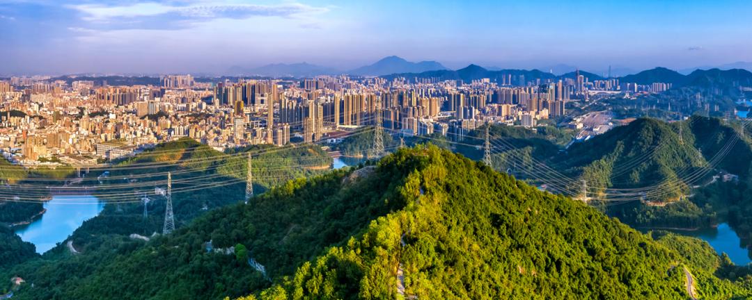 大浪街道拍了拍“你”,并递上2020成绩单