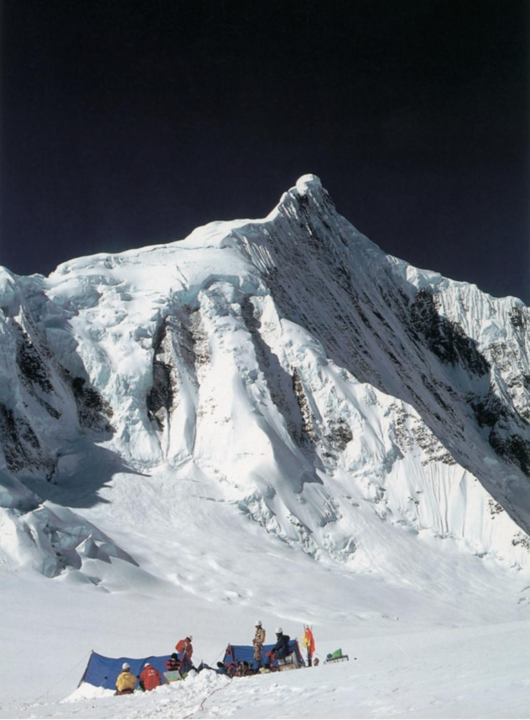 中日登山队梅里雪山登山幸存者,中国三大禁山在哪里