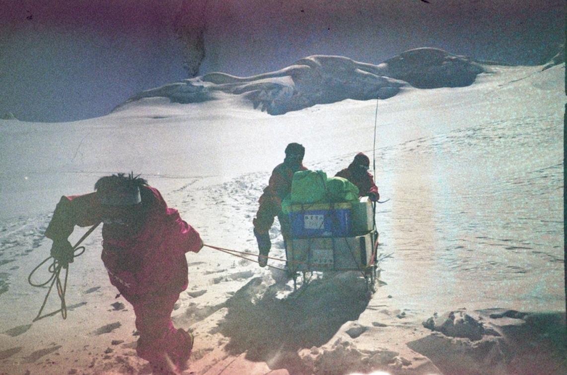 中日登山队梅里雪山登山幸存者,中国三大禁山在哪里