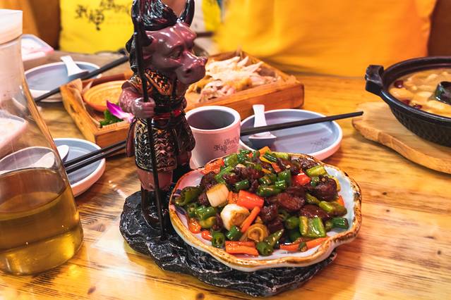 三亚旅游全攻略大概多少钱,2018最详细的三亚吃货游玩攻略