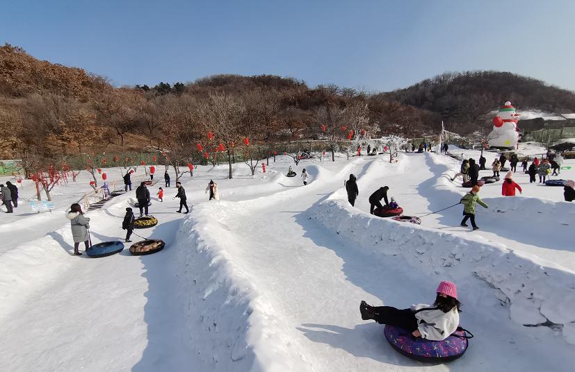 防疫措施得力市民家门口庆元旦