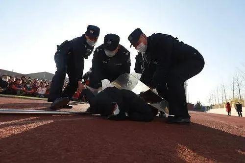 派出所举行第二次警察节活动,中国人民警察大学110警察节