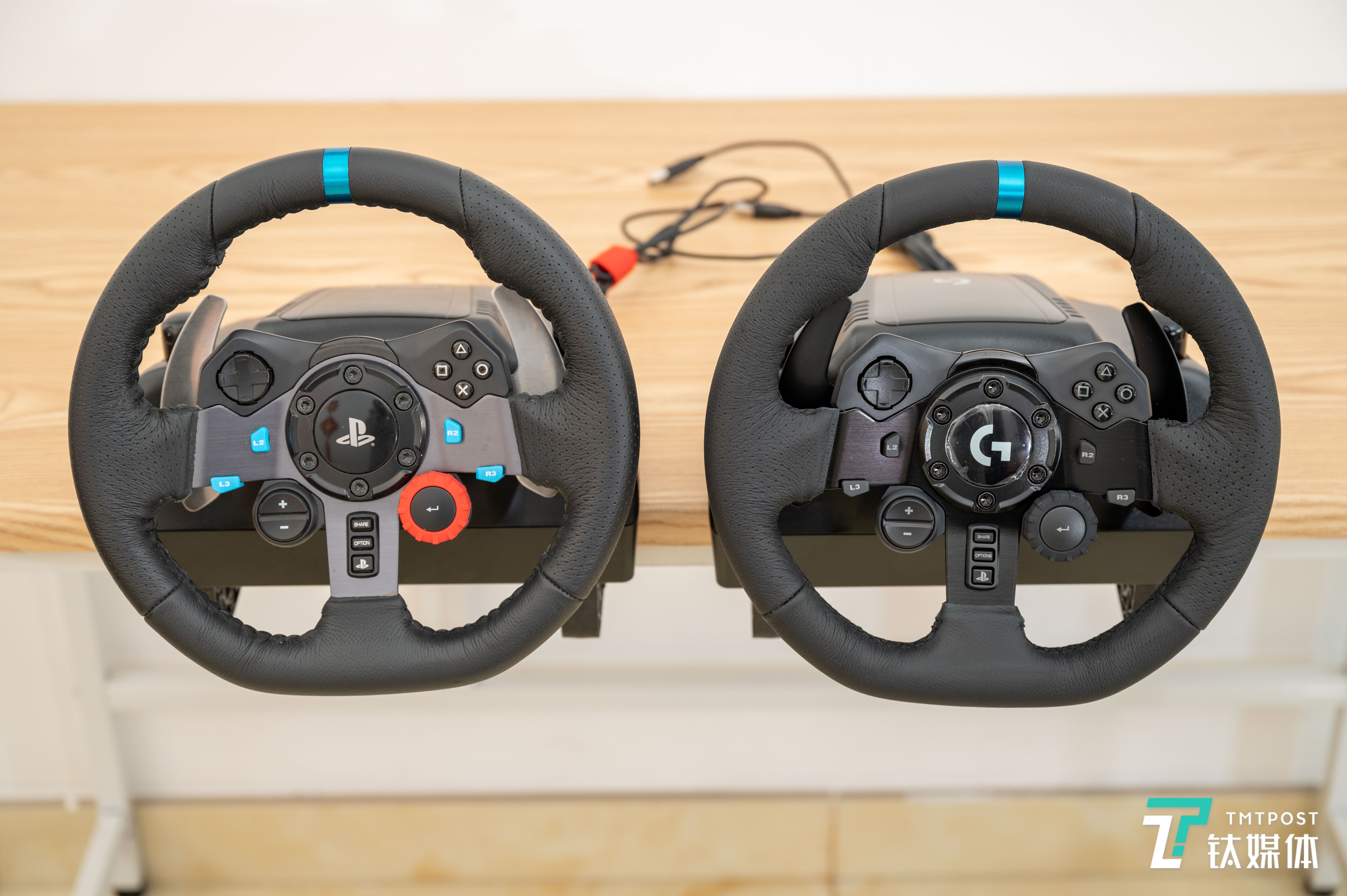 罗技模拟驾驶方向盘g923,罗技g923模拟赛车力反馈方向盘