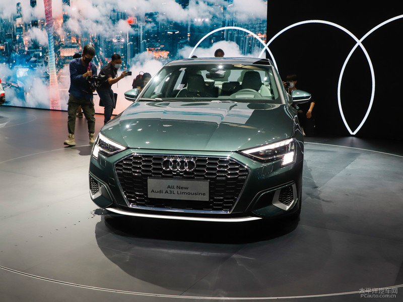 奥迪a3谁会买,奥迪a3l对比宝马1系
