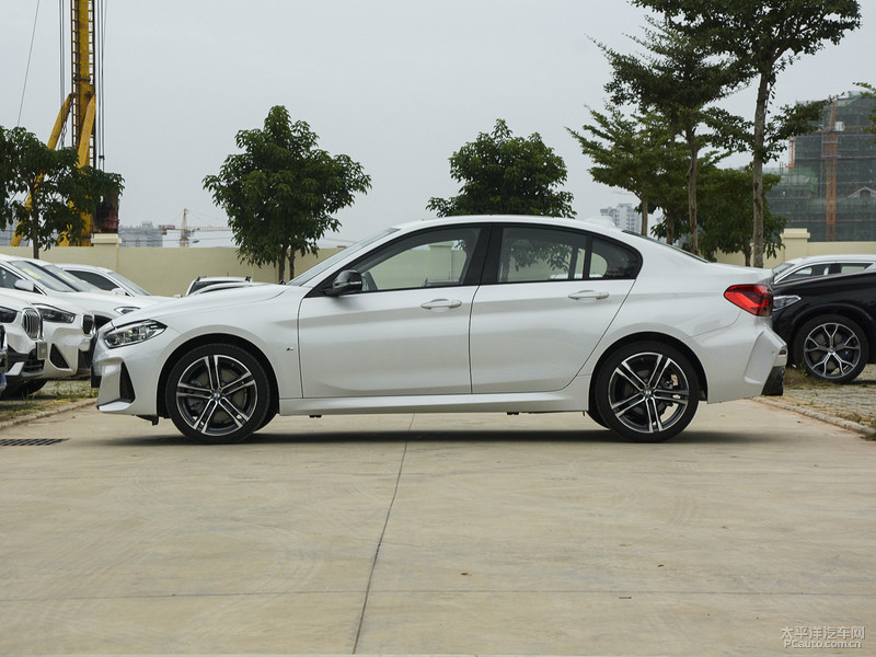 奥迪a3谁会买,奥迪a3l对比宝马1系