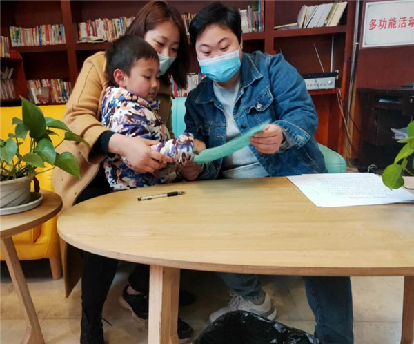 真情帮扶解民困,真情服务保驾护航