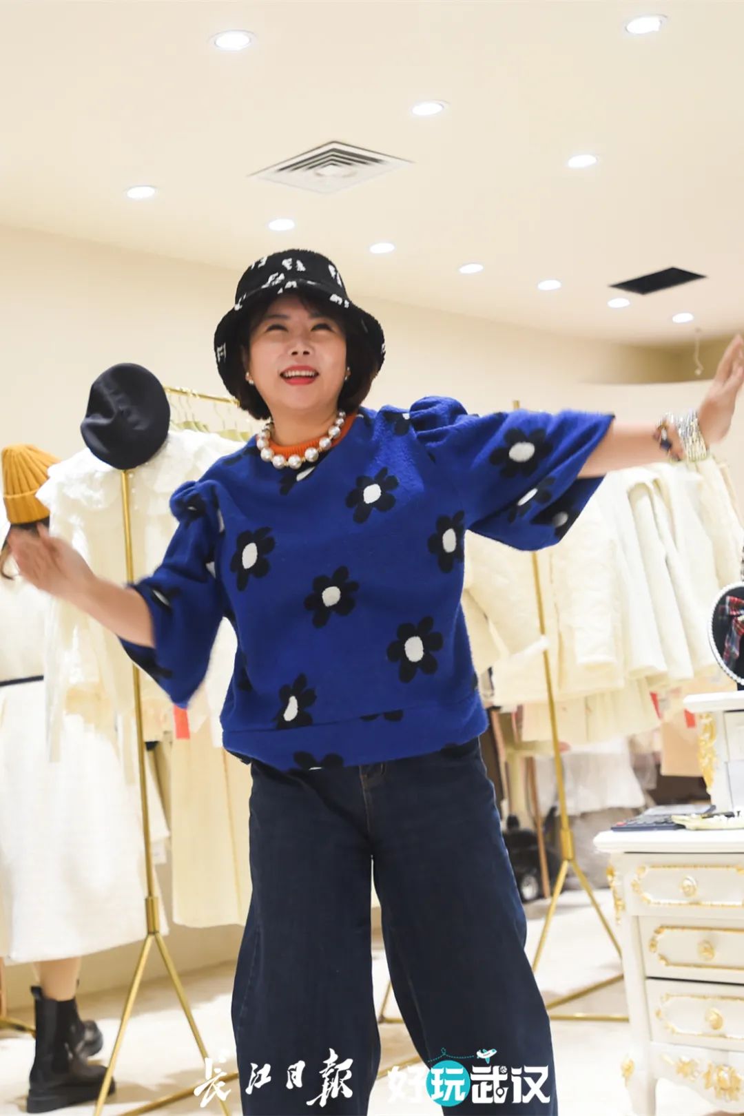 80多韩国老板，一街潮人，还以为是首尔东大门