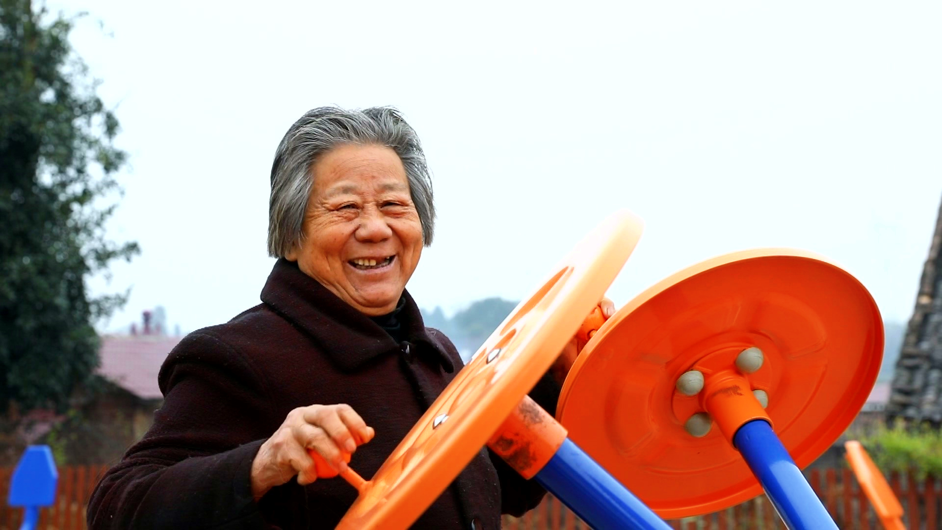 美丽乡村入画来视频,积极打造美丽人居环境