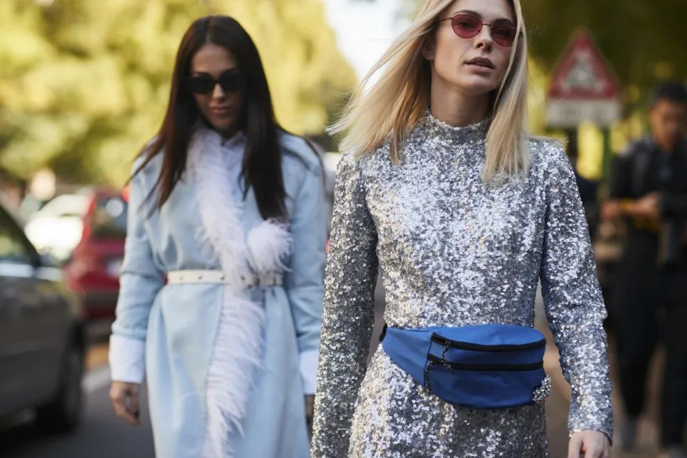 金属风单品,金属感银色和白色