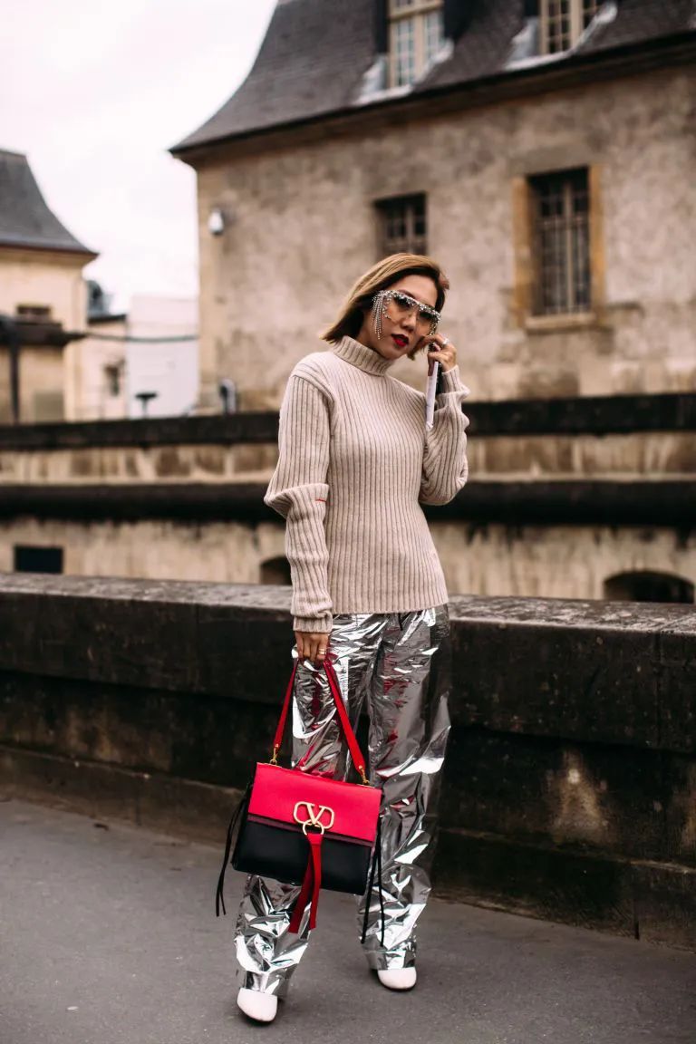 金属风单品,金属感银色和白色