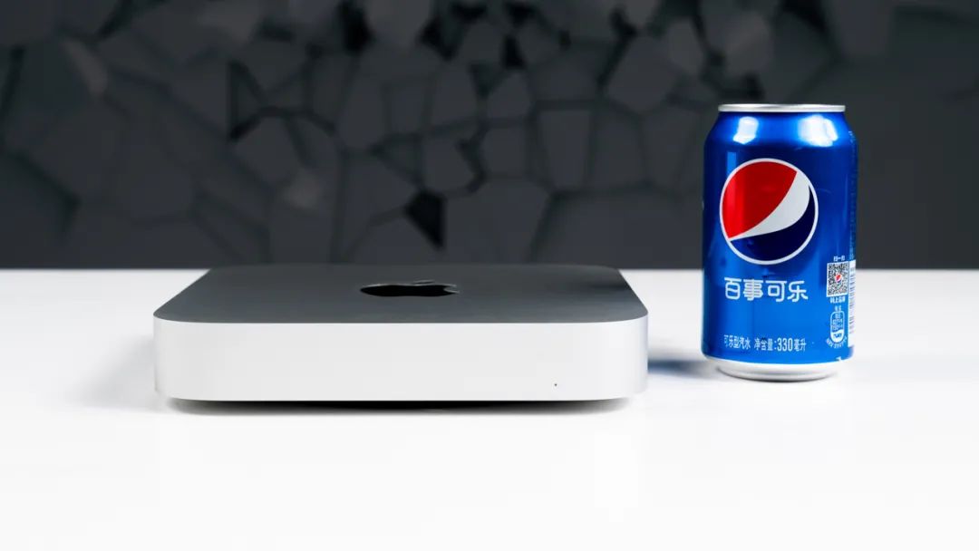 聊一款做工精致的大屏笔记本,迷你高性能台式机