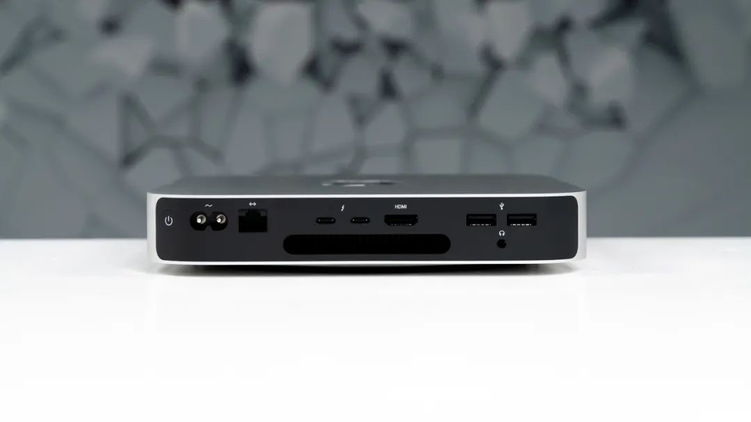 聊一款做工精致的大屏笔记本,迷你高性能台式机