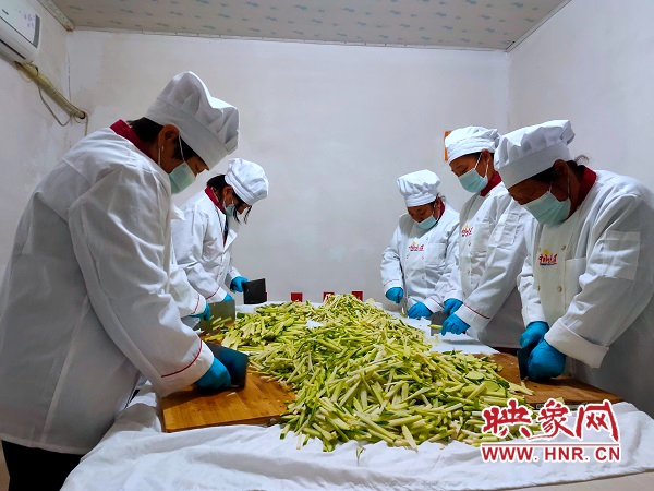 消费扶贫直通车助农增收,南郑消费扶贫倾力助农增收