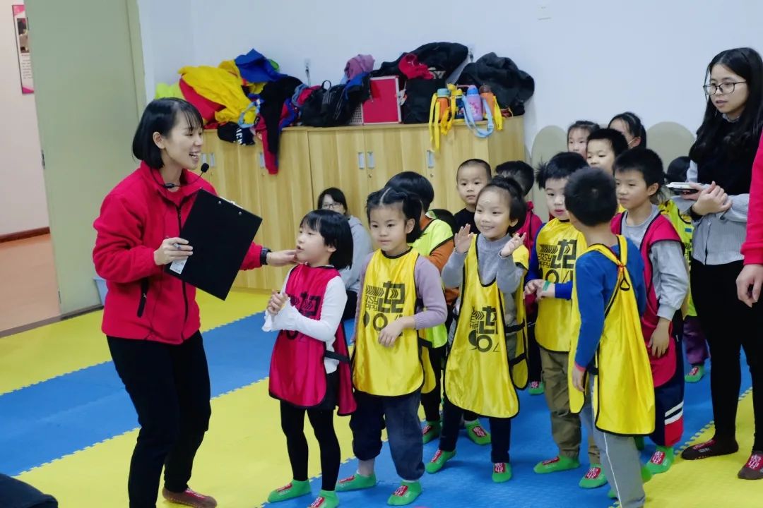 萌娃夏令营多彩活动来袭,萌娃亲子活动