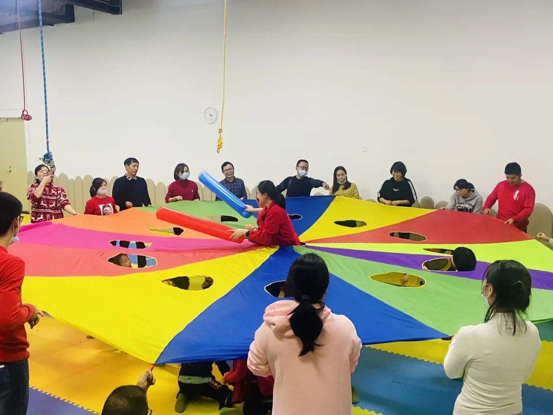 萌娃夏令营多彩活动来袭,萌娃亲子活动