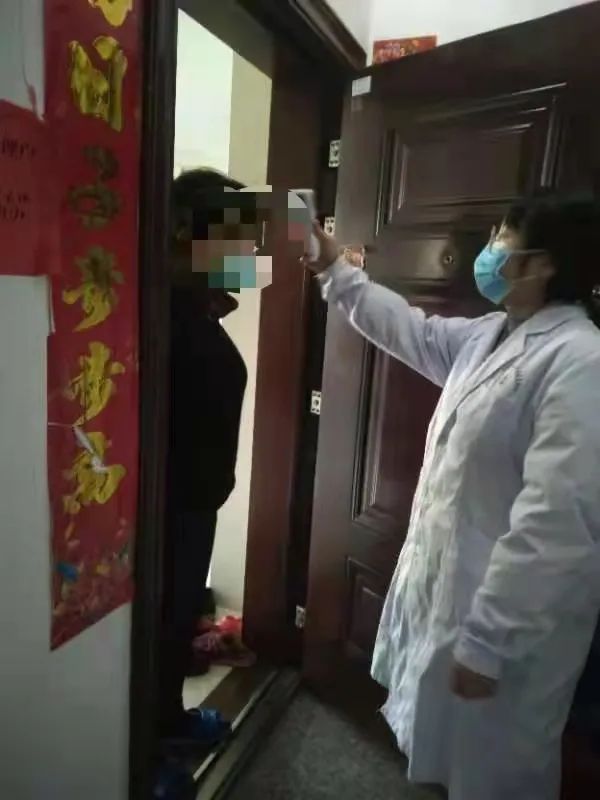 众志成城我们全力以赴,众志成城万众一心全力以赴