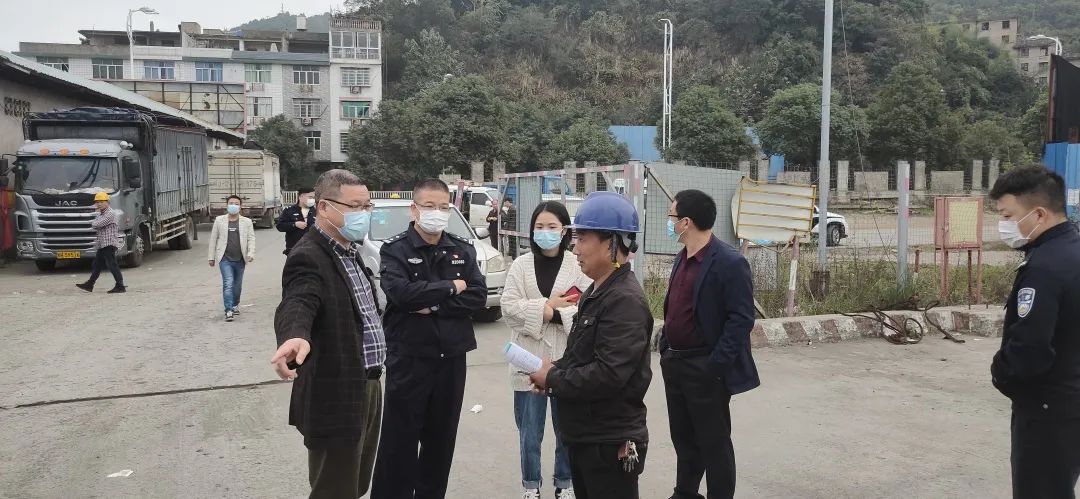 众志成城我们全力以赴,众志成城万众一心全力以赴