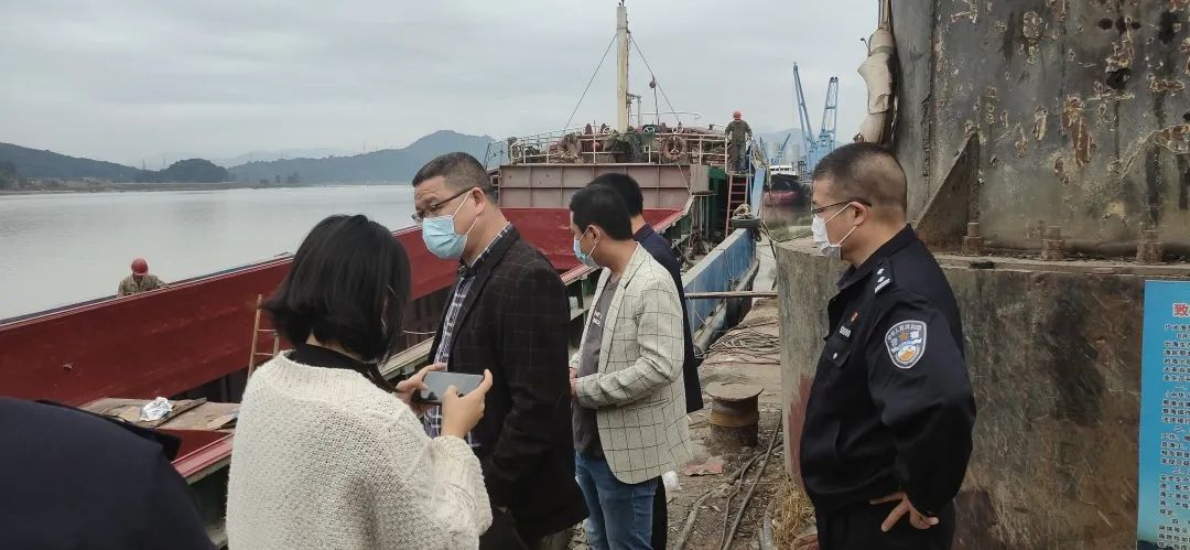 众志成城我们全力以赴,众志成城万众一心全力以赴