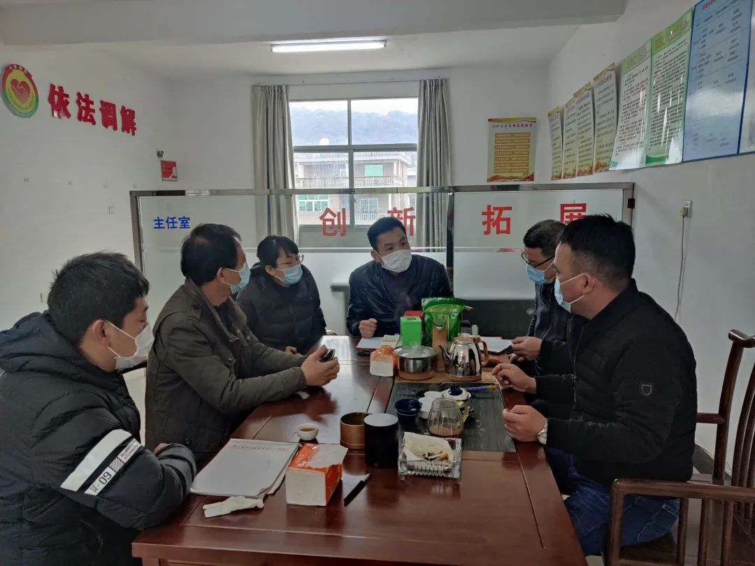 众志成城我们全力以赴,众志成城万众一心全力以赴