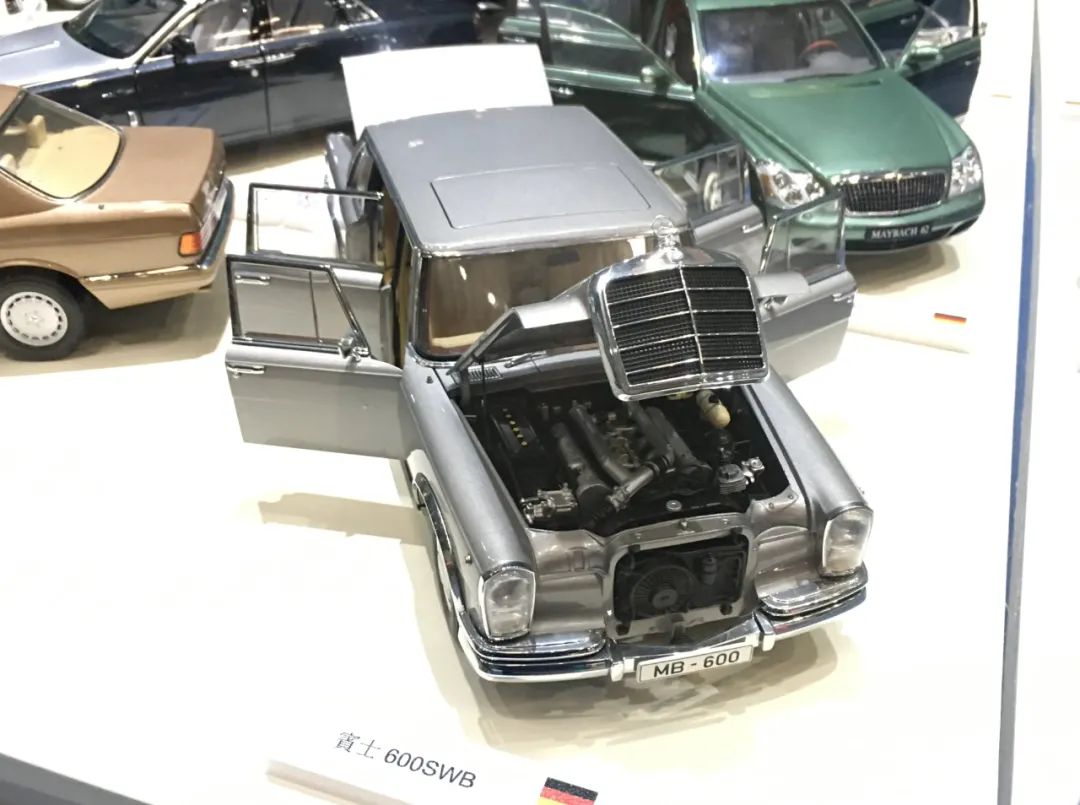 顶级1:18限量版车模,全球第一汽车收藏家