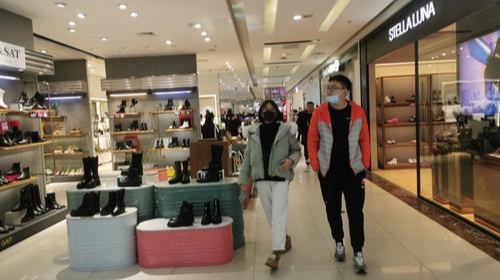 实体商场可以退换货吗 (实体店退换货必须是同价吗)