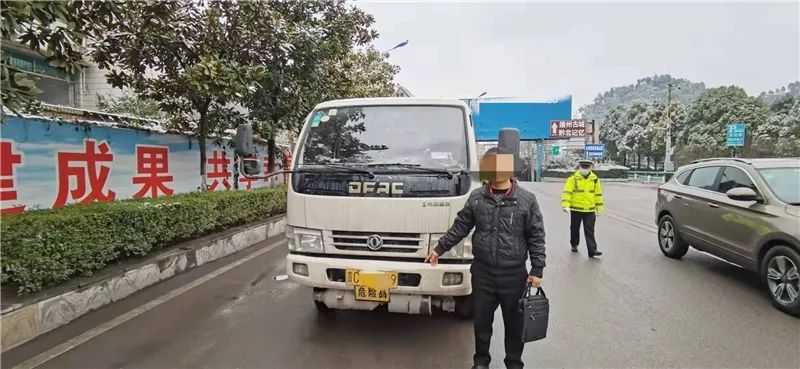 持c1开大货车有什么处罚,开油罐车空车被罚超重