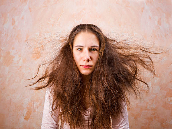 怎么在不被电的情况下消除静电,冬天远离静电最好的方法