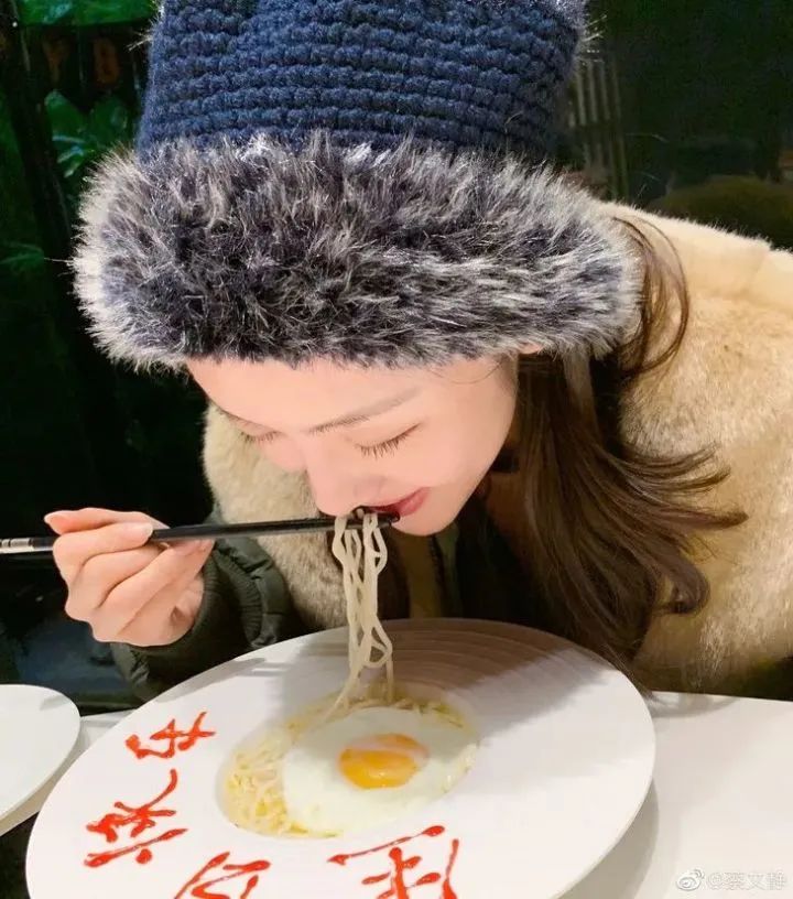 她明明是史上最惨女主却被喷年纪大网红脸30岁就没有翻红的机会吗？