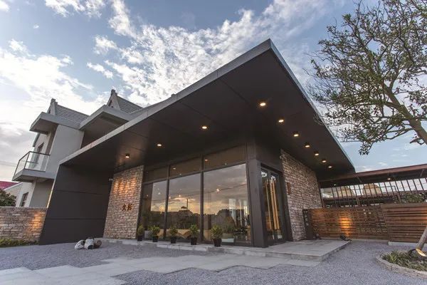 魔都上海打卡民宿,这家凤凰古城的网红民宿