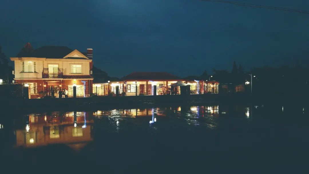 魔都上海打卡民宿,这家凤凰古城的网红民宿