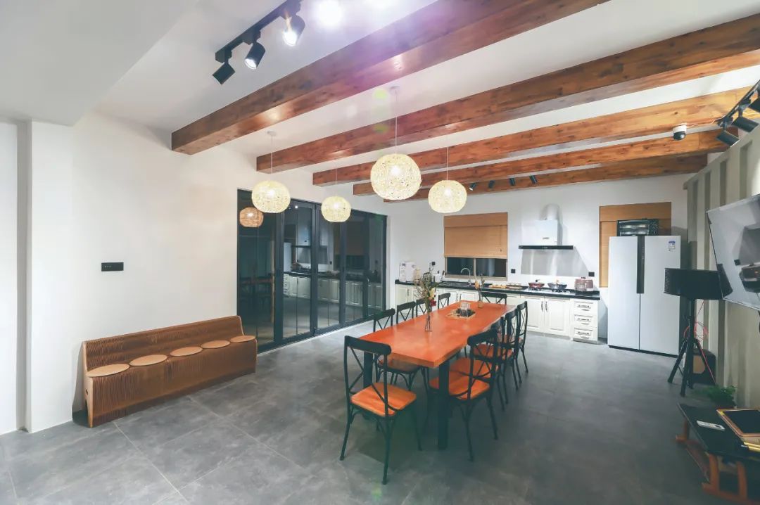 魔都上海打卡民宿,这家凤凰古城的网红民宿