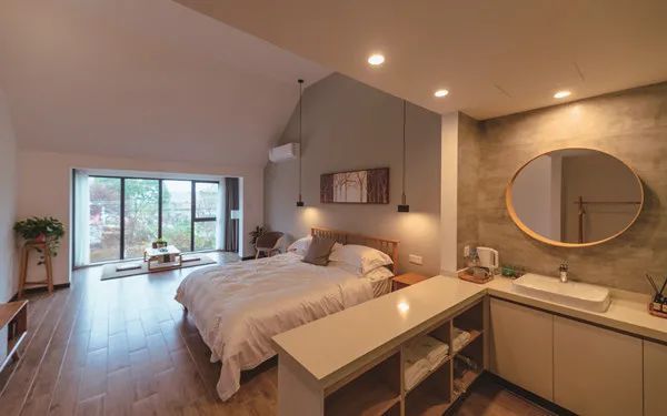 魔都上海打卡民宿,这家凤凰古城的网红民宿