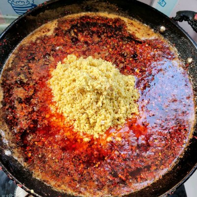 超好吃的火锅底料自制,自制好吃微辣的火锅底料推荐