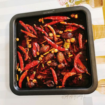 超好吃的火锅底料自制,自制好吃微辣的火锅底料推荐