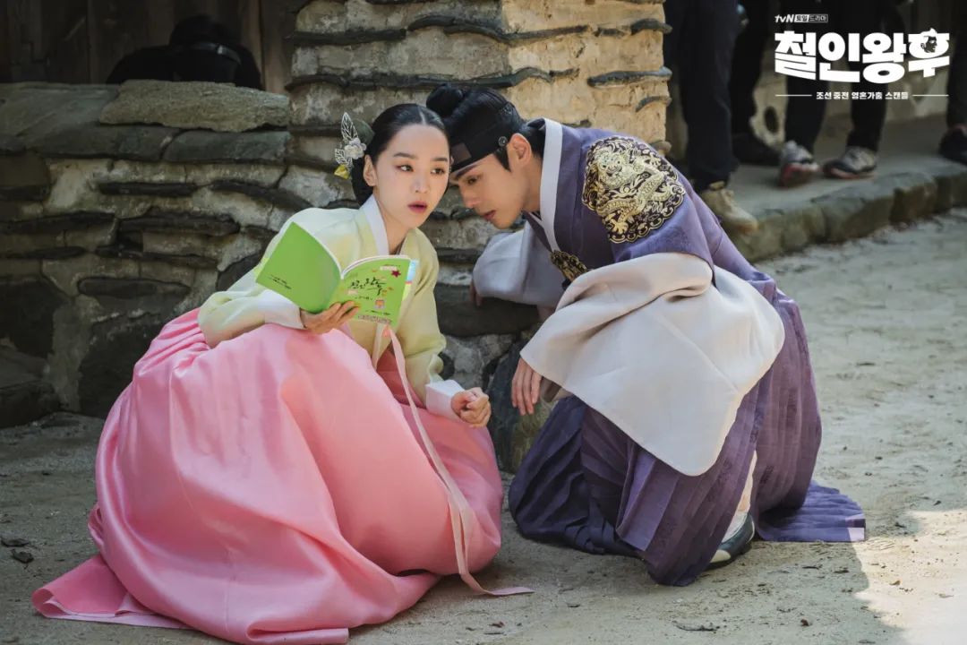 韩版《太子妃升职记》,靠表情包出圈的憨憨女主爱了